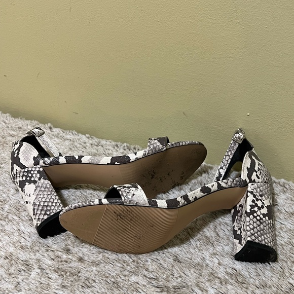 Madden Girl Platform Open Toe Snake Print Pattern Heels Size 7.5 - Picture 5 of 8